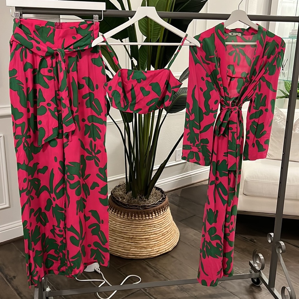 Two Piece Set - image 1